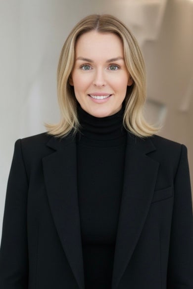 Portrait of Yasemin Frantzen, REALTOR®.